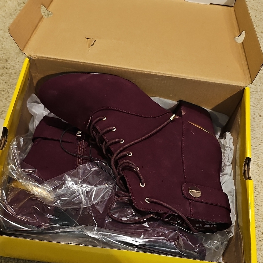 Women's Burgundy Ankle Boots
